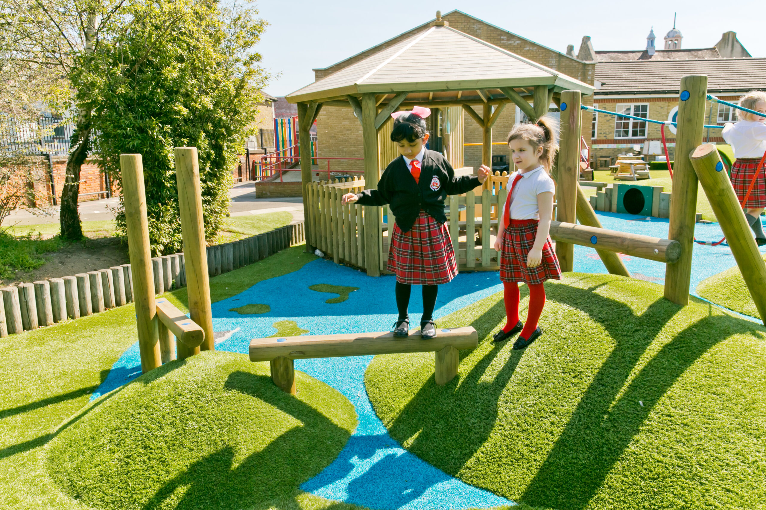 Mini balance beam