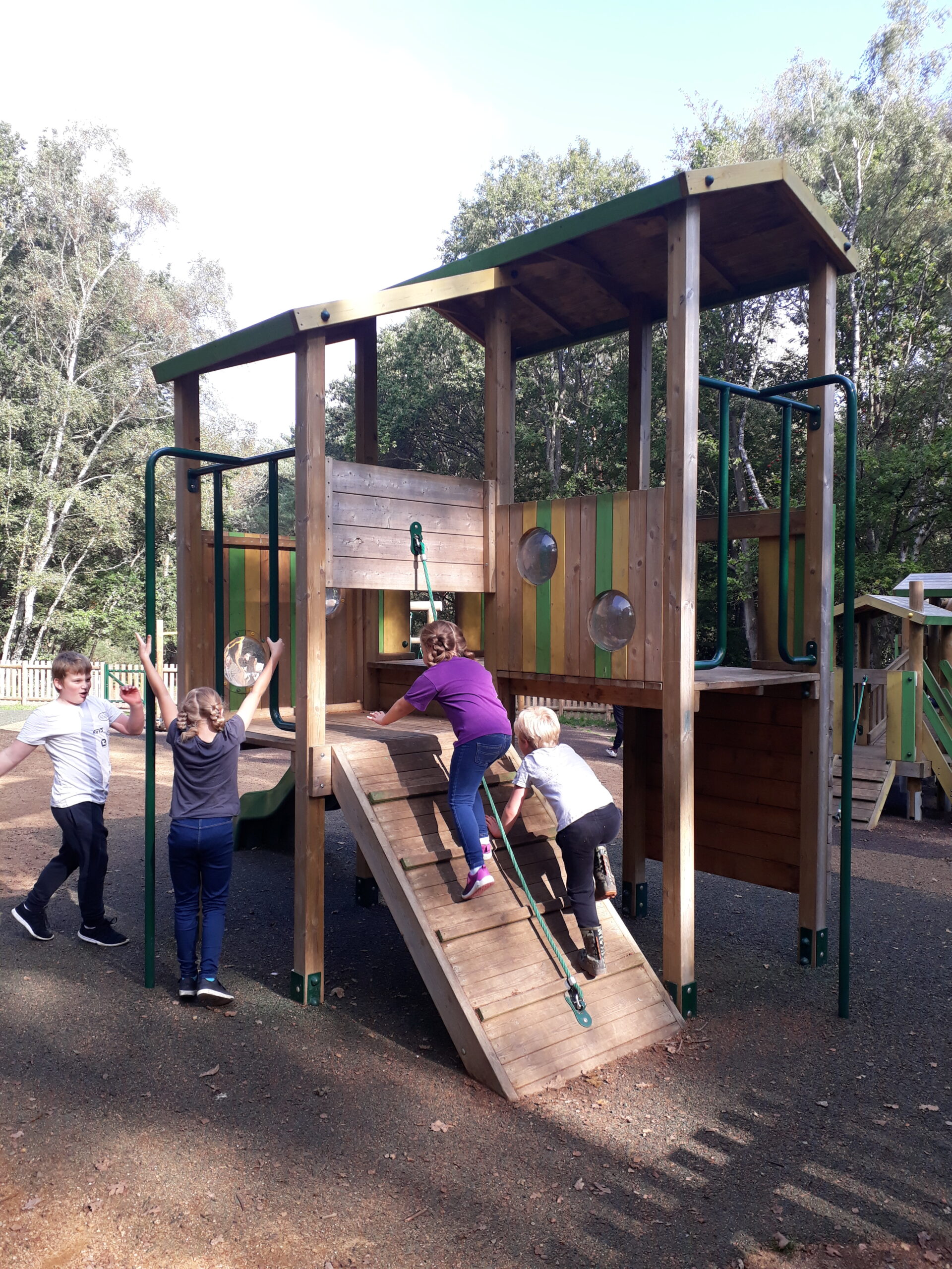 Shackleton Yong Explorer