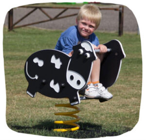 What are the benefits of EYFS outdoor play