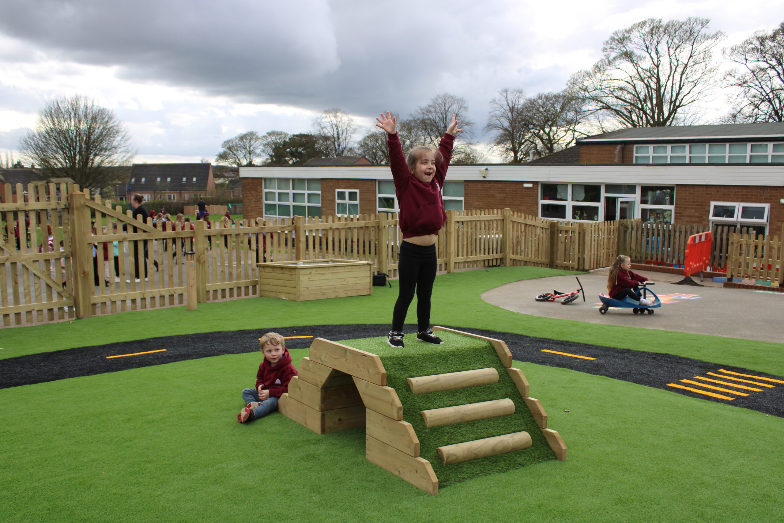 EYFS Tunnel Mound - St Annes